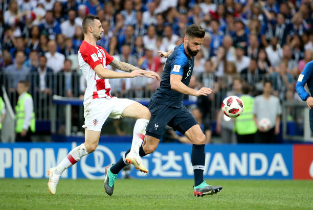 45岁大加索尔现状，退役享受生活，常陪伴瓦妮莎，娇妻为他生2娃.